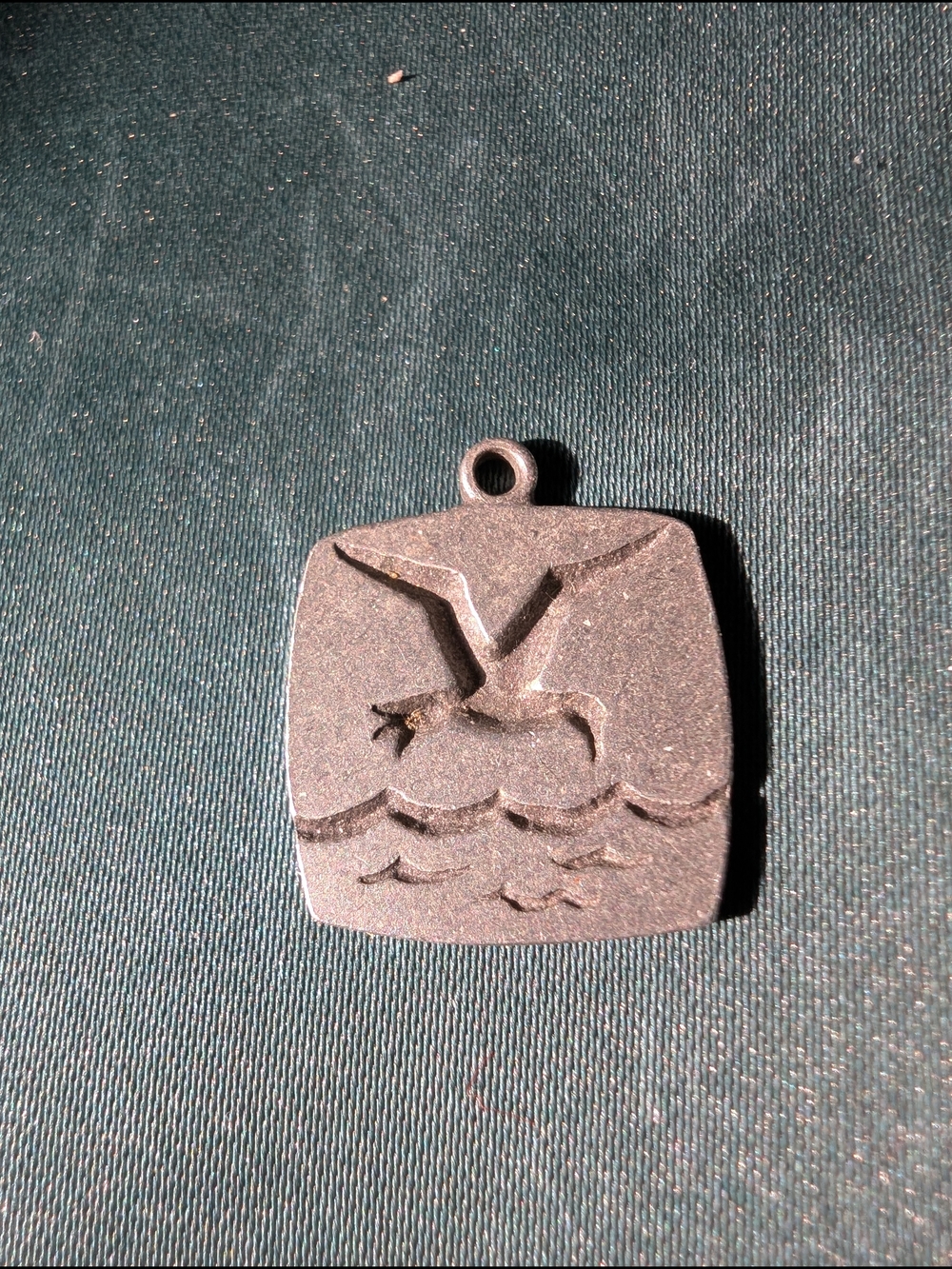 Bird-Themed Pendant Charm in Dark Gray